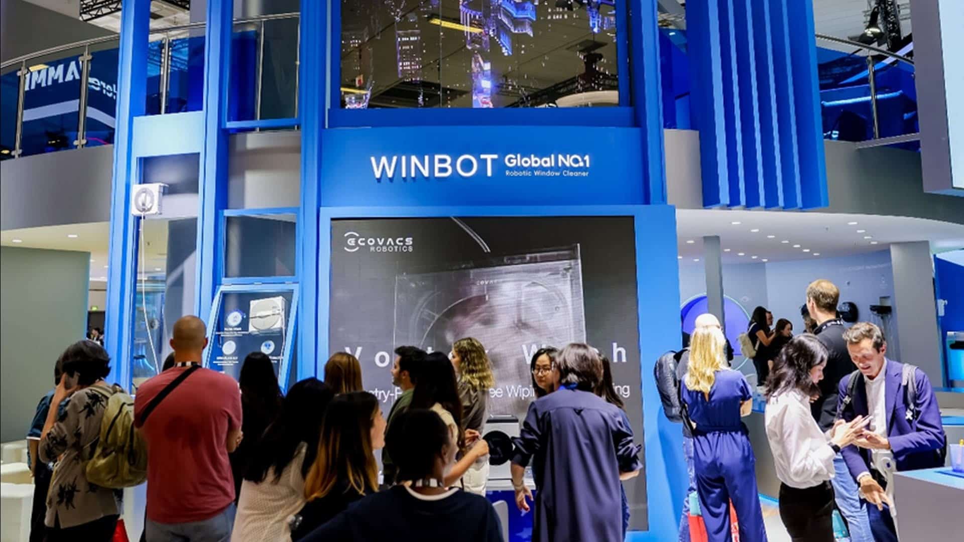 บูธ ECOVACS ROBOTICS ที่งาน IFA Berlin 2026 โชว์ WINBOT และ Vortex Wash
