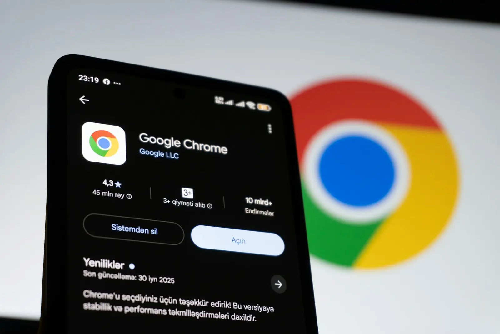 Google chrome app on a smartphone with logo