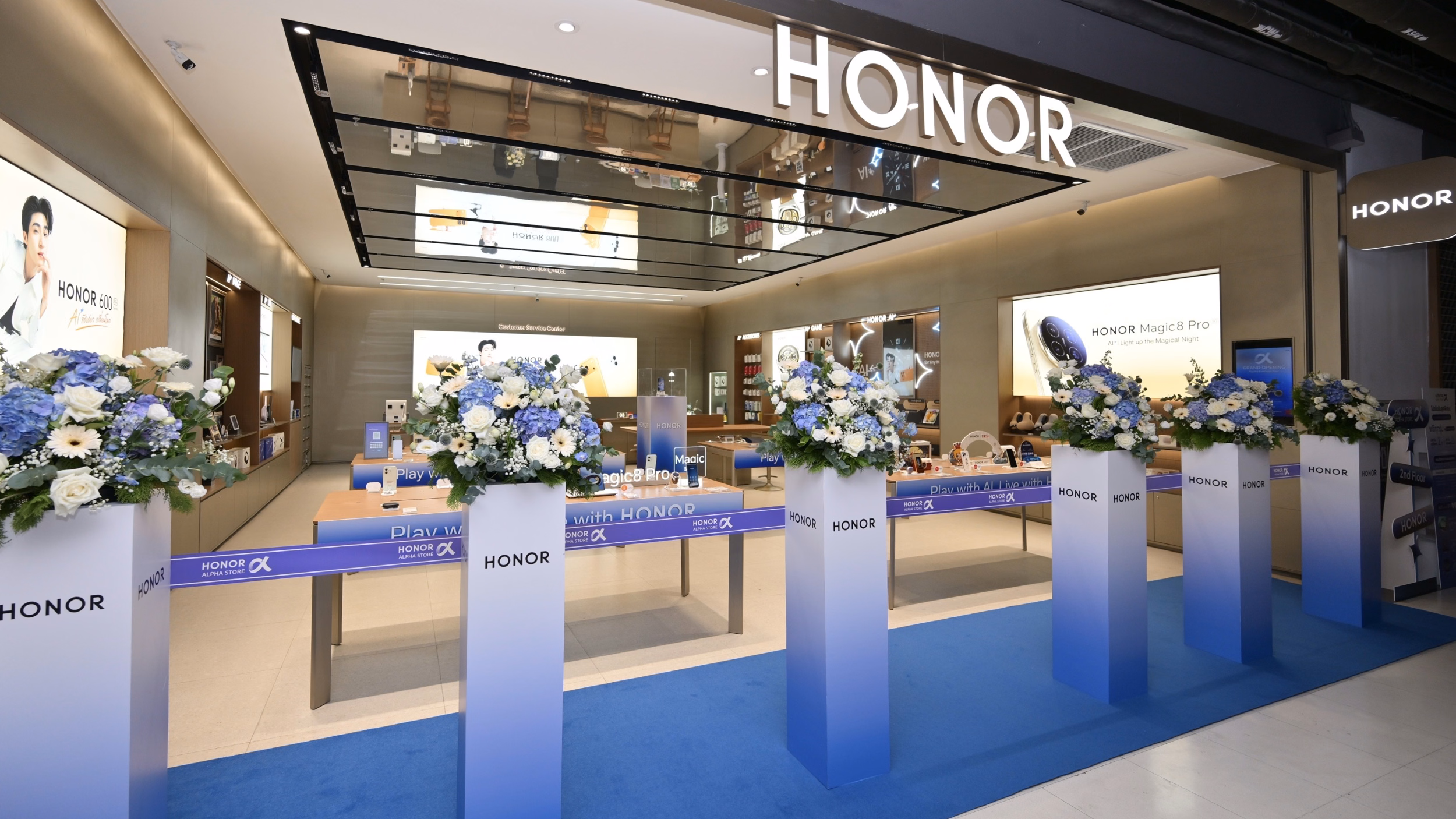 บรรยากาศภายในร้าน HONOR Alpha Store The Mall LifeStore บางกะปิ
