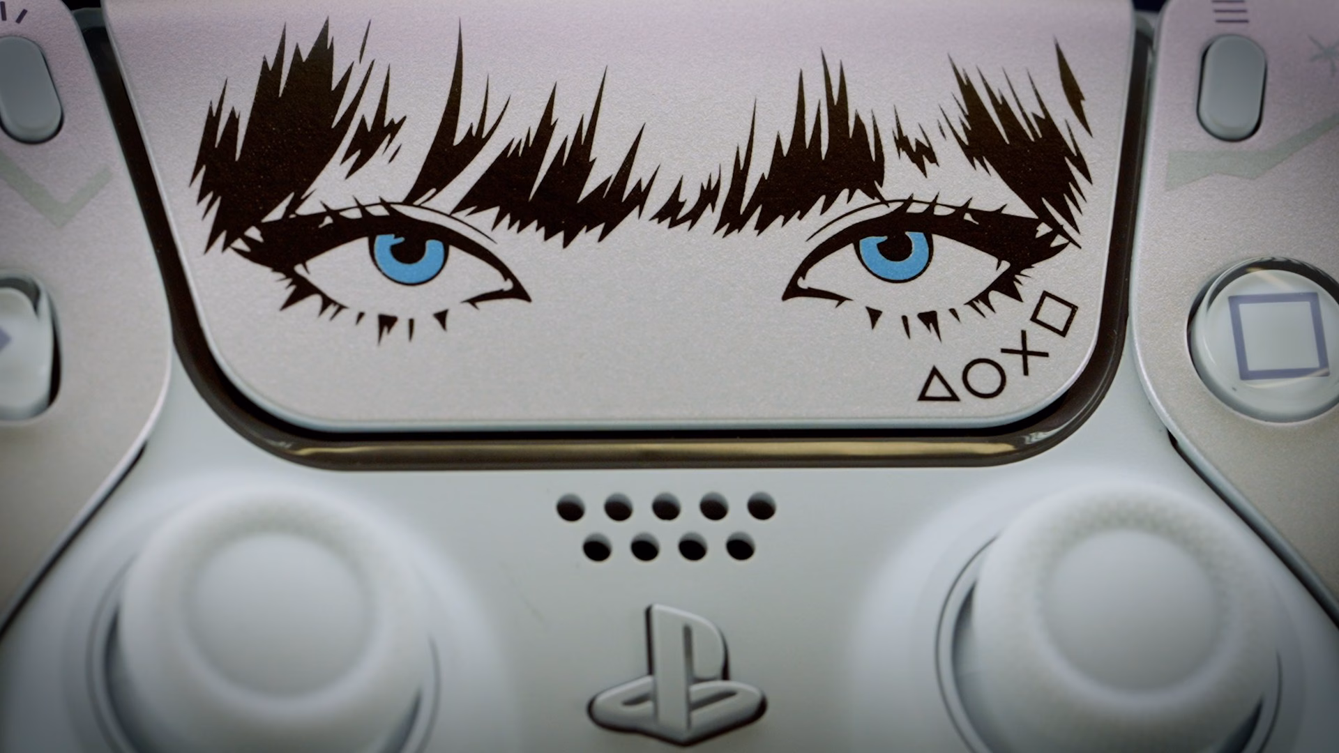 คอนโทรลเลอร์ DualSense Lisa Limited Edition